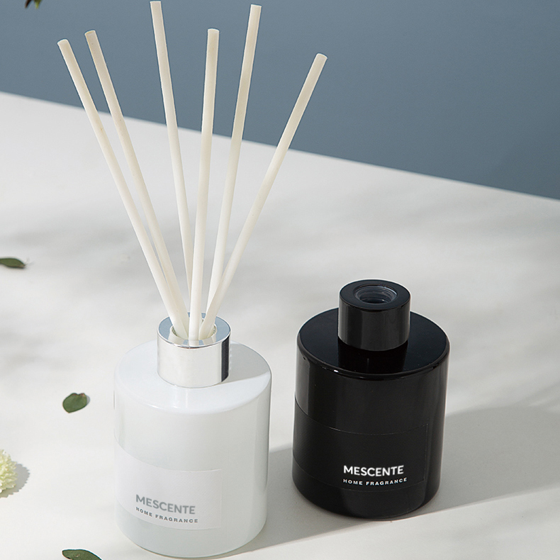 M&Scent بالجملة ناشر زهور من الألياف المزخرفة بعلامة خاصة مع سدادة