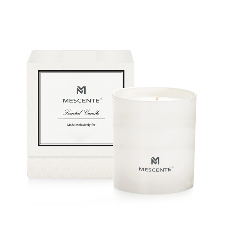 شمعة معطرة فاخرة من مجموعة M&Scent ذات العلامة التجارية الخاصة من مجموعة Paddywax Relish مع ملصقات بكميات كبيرة