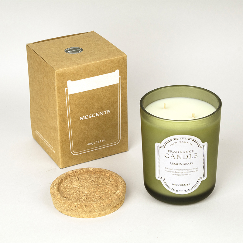 كيفية ضمان جودة عالية لشمع الصويا وتناسق العطر في الشموع المعطرة بكميات كبيرة في الجرار؟