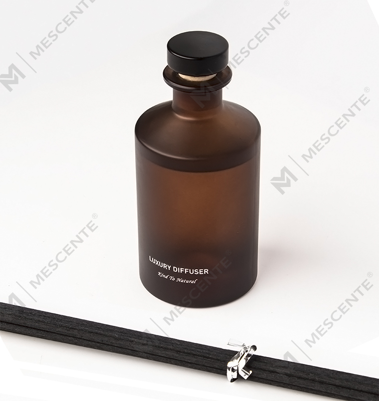 M&Scent ناشر قيد عطري منزلي بزجاجة زجاجية مصنفرة فاخرة، زيت عطري، حسب الطلب