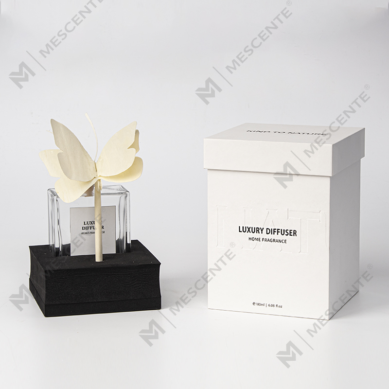 M&Scent ناشر قيد عطري سائل بقضبان الروطان الكبيرة وزجاجة مربعة كبيرة مع سدادة، هدايا تذكارية