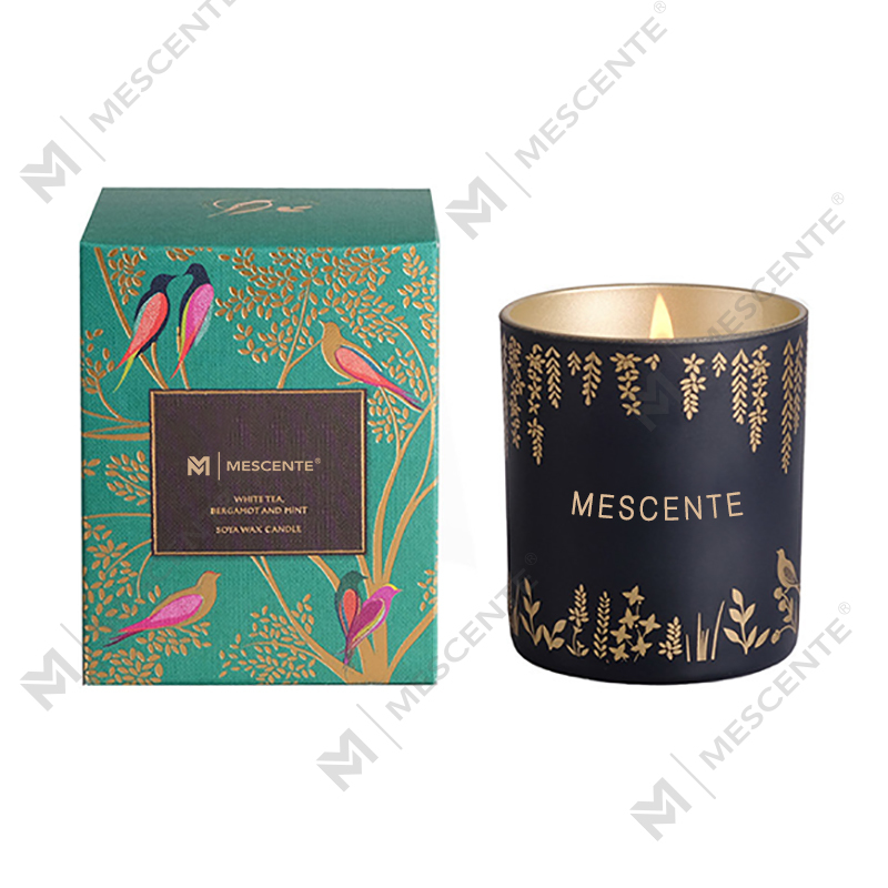 شموع خاصة من الخشب الأسود معطرة بالفخامة مع بلورات