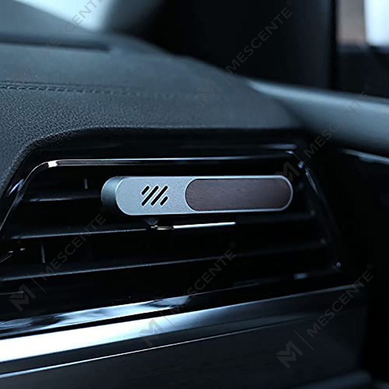 عطر معطر للهواء برائحة السيارة المعلقة بشعار مخصص فاخر من M&Scent