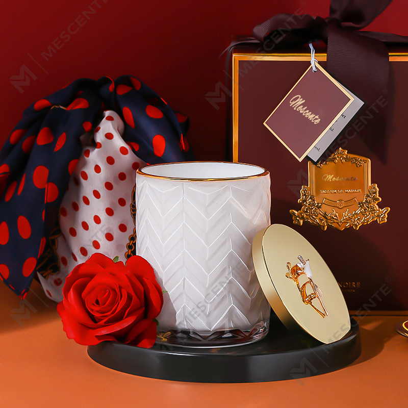 M&Scent بالجملة حاوية مخصصة ذات علامة تجارية خاصة للعلاج العطري رائحة عطرية شموع الصويا مع بلورات