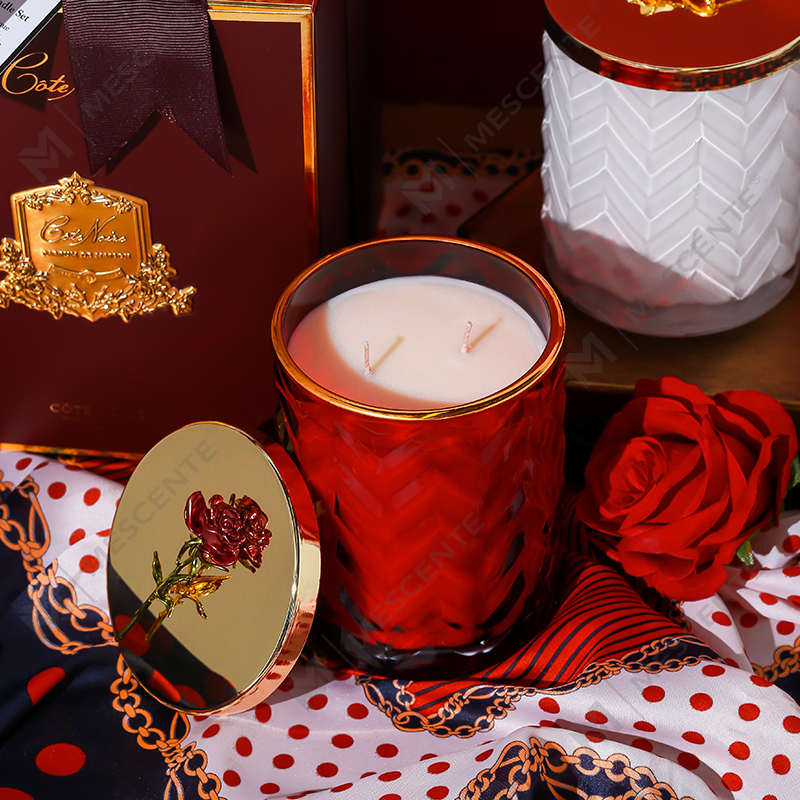 M&Scent بالجملة حاوية مخصصة ذات علامة تجارية خاصة للعلاج العطري رائحة عطرية شموع الصويا مع بلورات