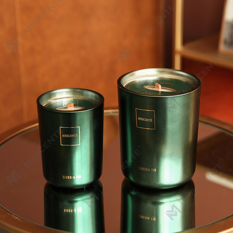 شمعة M&Scent ذات الرائحة الفاخرة المخصصة بالجملة ذات العلامة التجارية الخاصة معطرة بشمع الصويا وفتيل الخشب