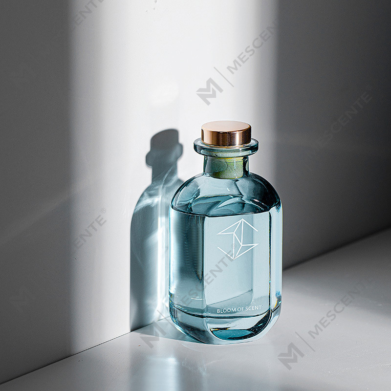 مجموعة هدايا موزع القصب الكريستالي لعيد الميلاد من M&Scent بسعة 500 مل، موزع القصب المنزلي