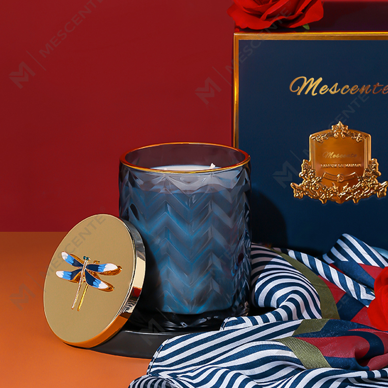 M&Scent بالجملة حاوية مخصصة ذات علامة تجارية خاصة للعلاج العطري رائحة عطرية شموع الصويا مع بلورات