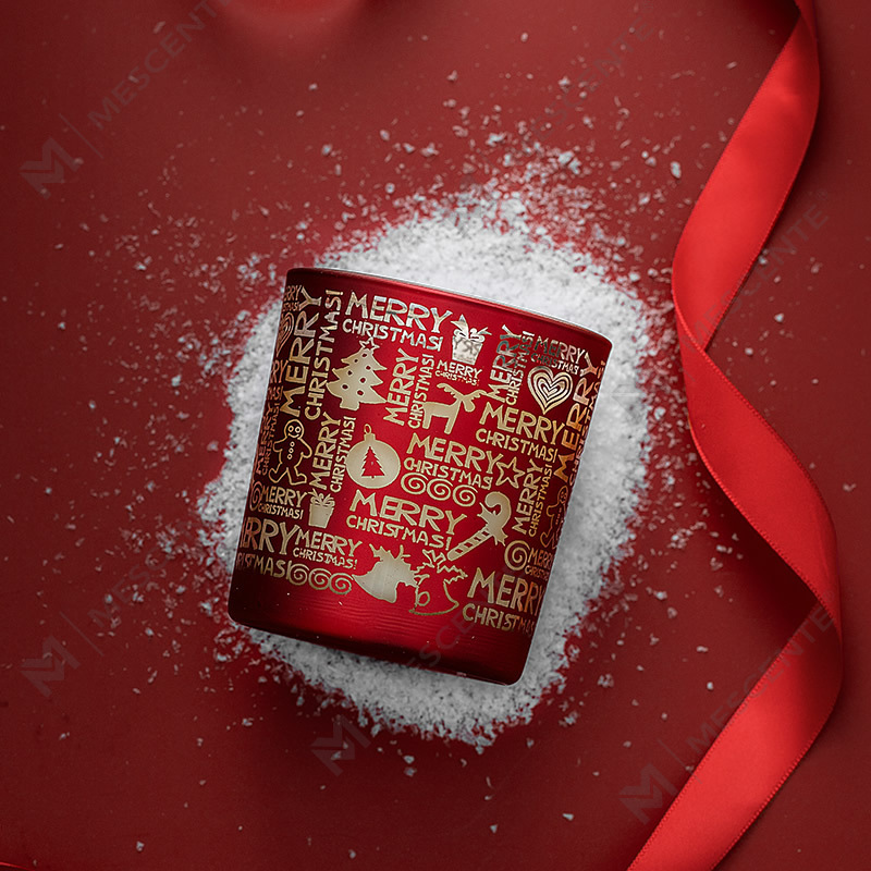 هدية شمعة معطرة برائحة عيد الميلاد والنجوم وعطر M&Scent مع اليد