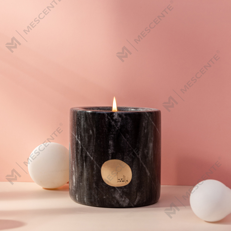 العناية بالشموع المعطرة