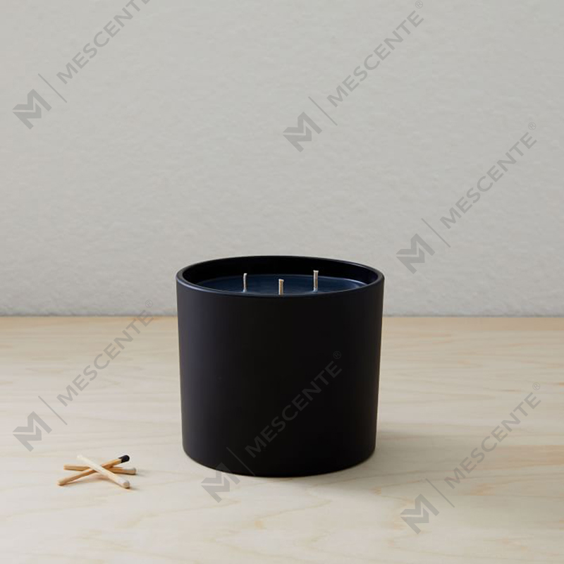 شموع الصويا المعطرة الفاخرة الكبيرة المخصصة من Mescente بكميات كبيرة