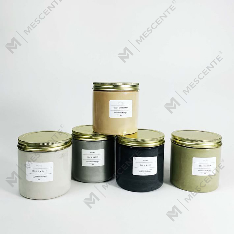 شمعة معطرة بجرة خرسانية بيضاء مخصصة مع غطاء