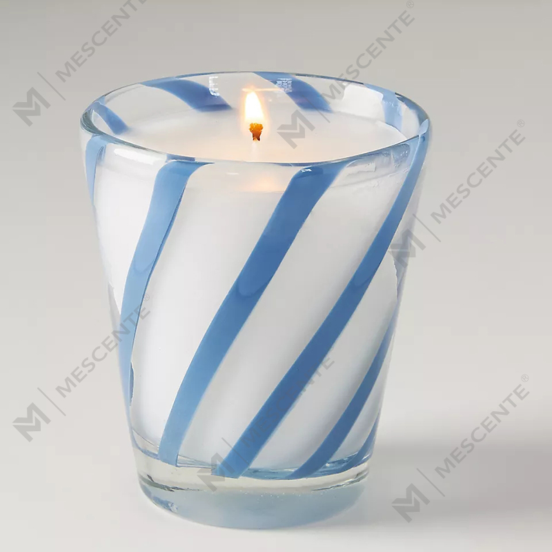 شموع زفاف فاخرة من شمع الصويا الأبيض بشعار شخصي من M&Scent