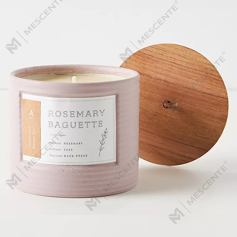 مرطبانات سيراميك ملونة ذات علامة تجارية خاصة من M&Scent معطرة بشمع الصويا وشموع أنيقة