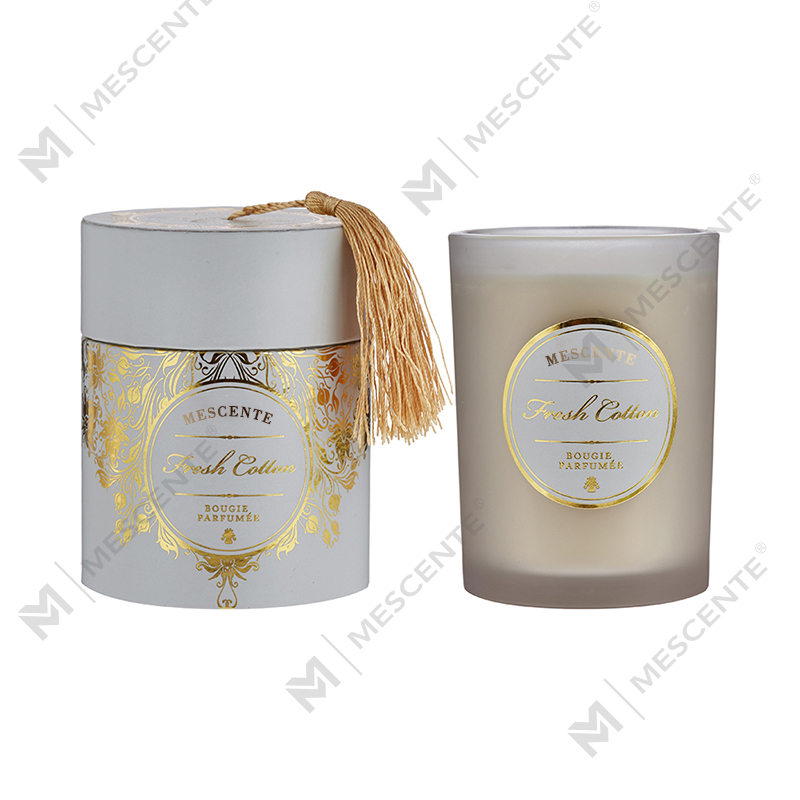 شموع M&Scent الفاخرة ذات الشعار الأبيض المخصص لعيد الميلاد