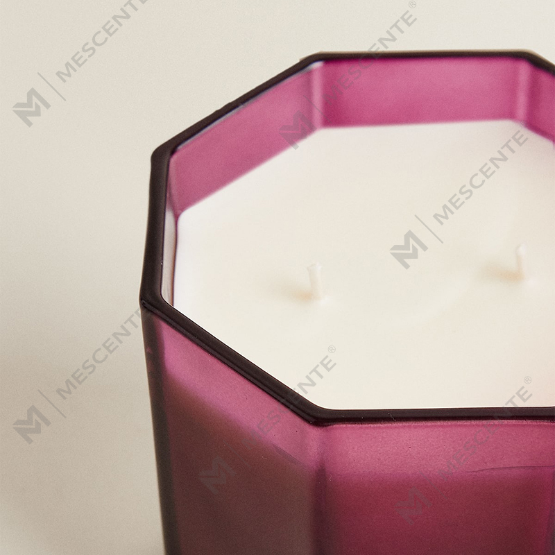 شموع M&Scent الفاخرة المعطرة لعيد الميلاد، شموع شمع الصويا العطرية في صندوق هدايا زجاجي أسود
