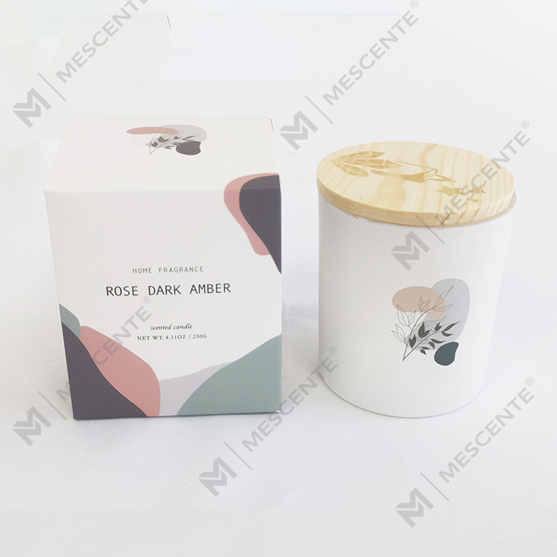 شموع الصويا المتعددة عالية الجودة المعطرة برائحة طبيعية 100% من M&Scent في وعاء زجاجي مع غطاء